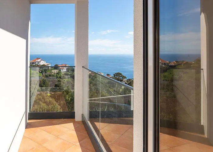 Апартаменты Radiantescapadela *